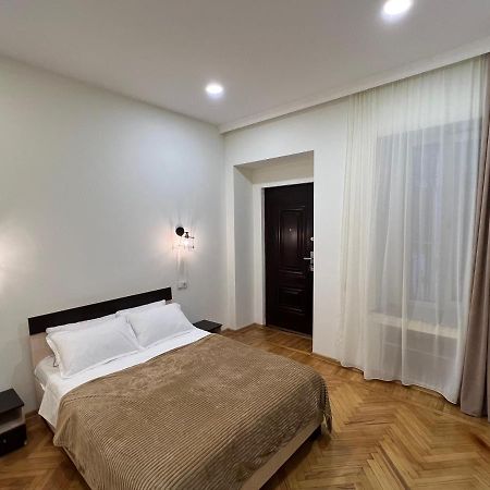 Cosy Apartment In Tbilisi Centre エクステリア 写真