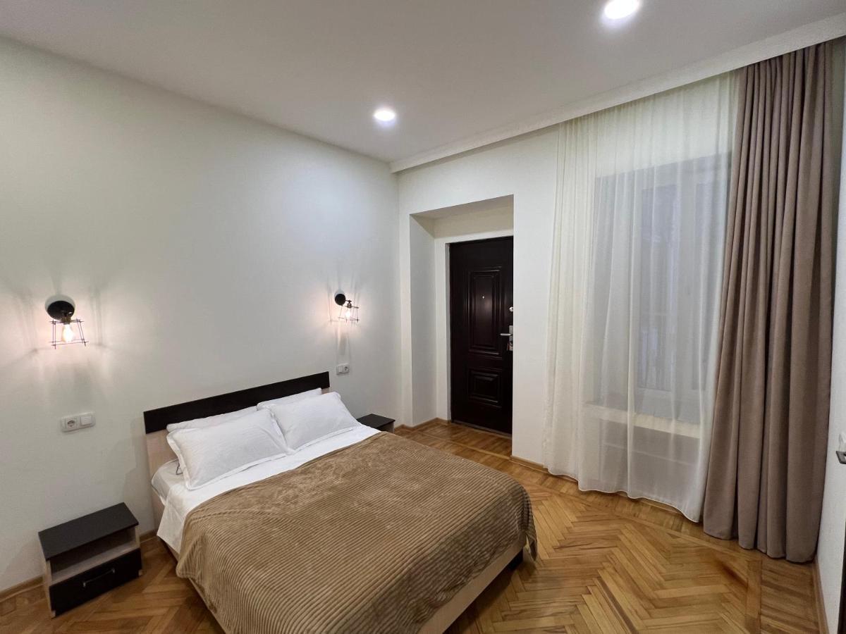 Cosy Apartment In Tbilisi Centre エクステリア 写真