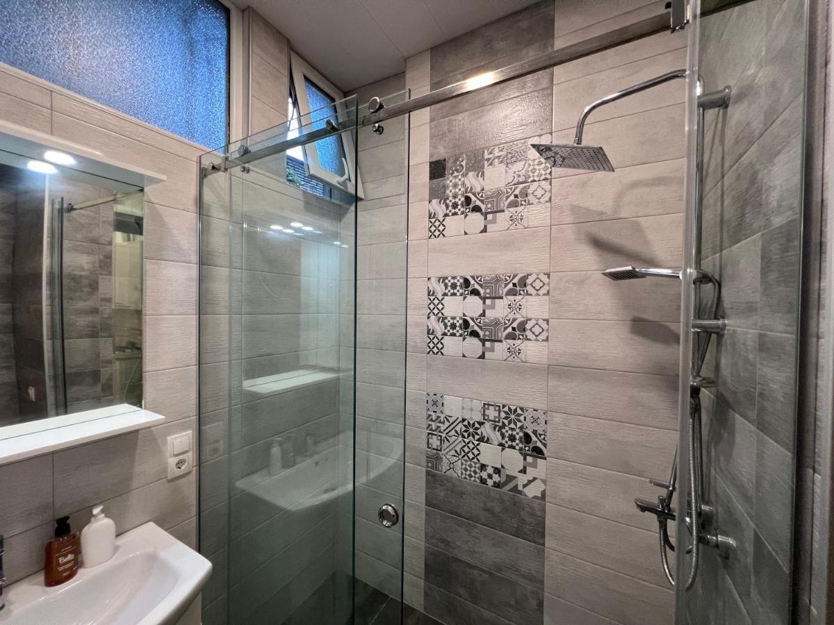 Cosy Apartment In Tbilisi Centre エクステリア 写真