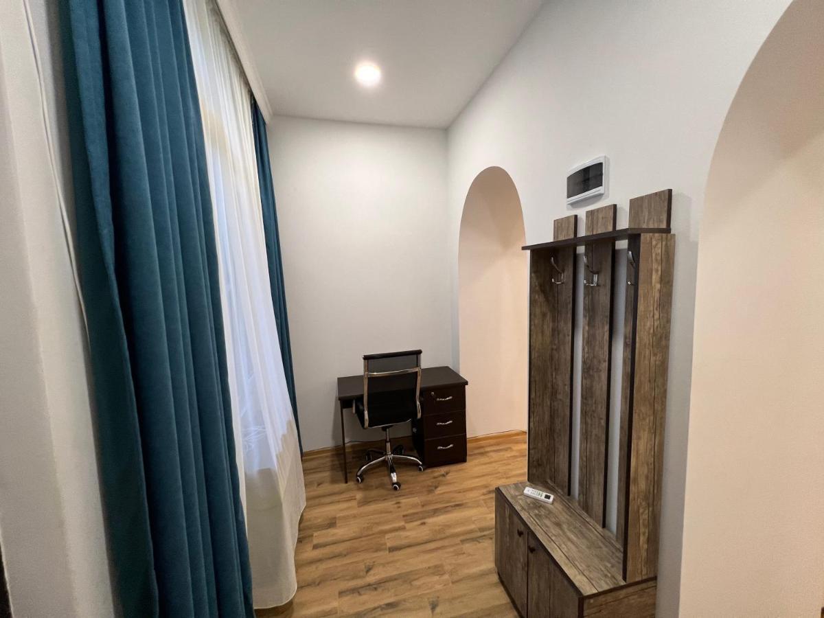 Cosy Apartment In Tbilisi Centre エクステリア 写真