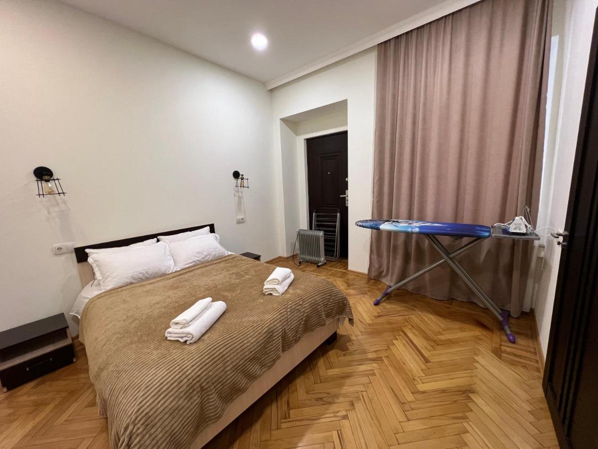 Cosy Apartment In Tbilisi Centre エクステリア 写真