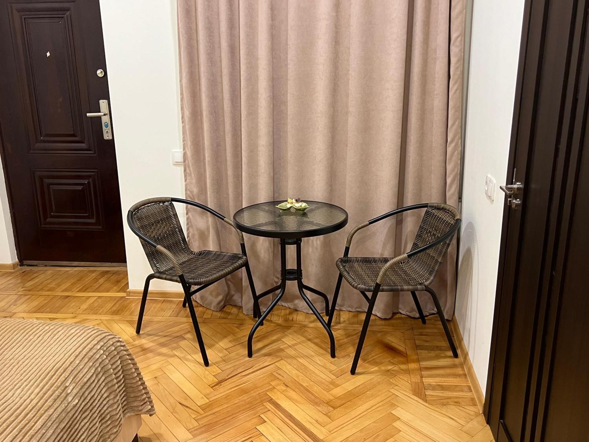 Cosy Apartment In Tbilisi Centre エクステリア 写真